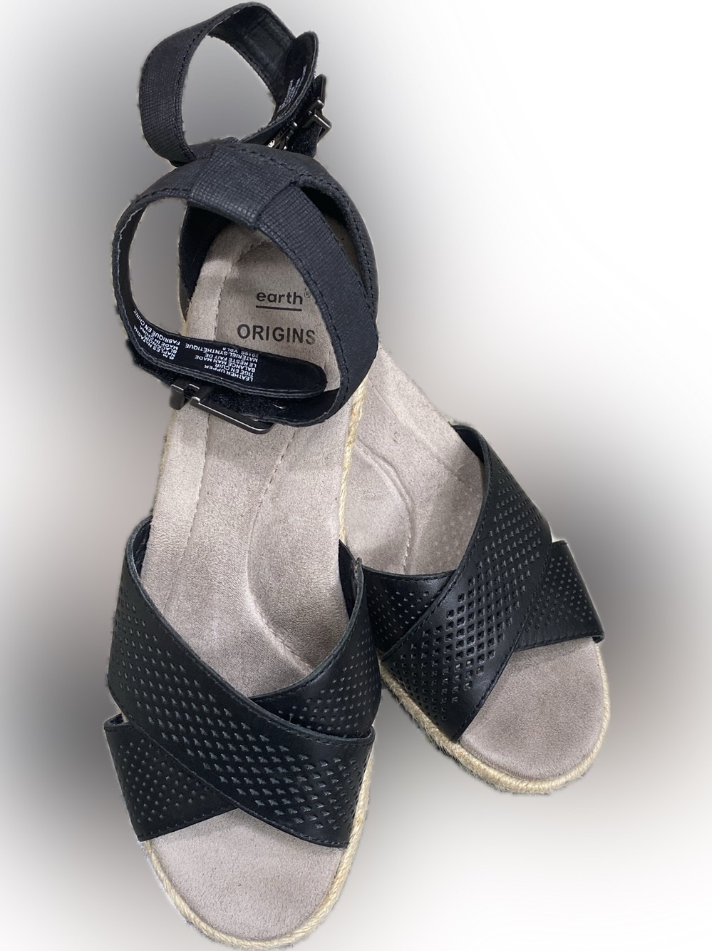 Earth Origins Naples Natasha Black Perforated ankle-strap, Wedge Sandals sz. 8M